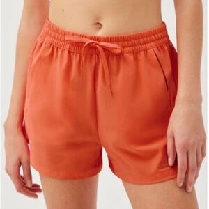 NWT Outdoor Voices Doing Things Shorts